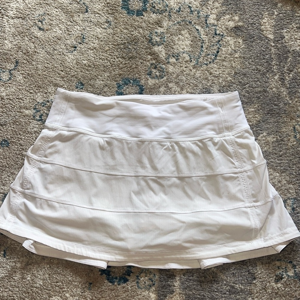 Lululemon white skirt size 4